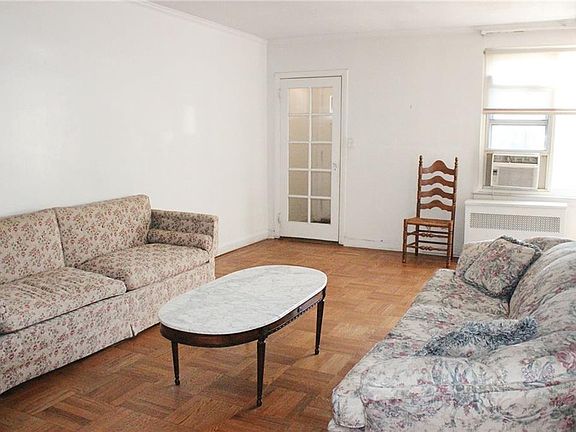 4th image of 2181 Kimball St