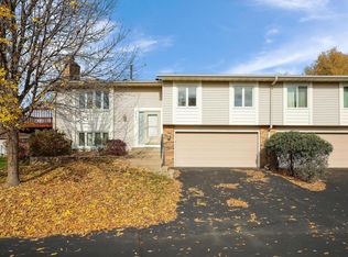 10471 Yorktown Ln N, Maple Grove, MN 55369