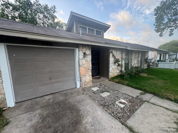 5411 ENCANTA ST, San Antonio, TX 78233