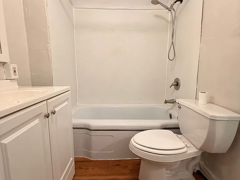 714 Hazel St — Photo 9