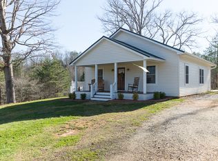 862 Ed Nichols Rd, Young Harris, GA 30582