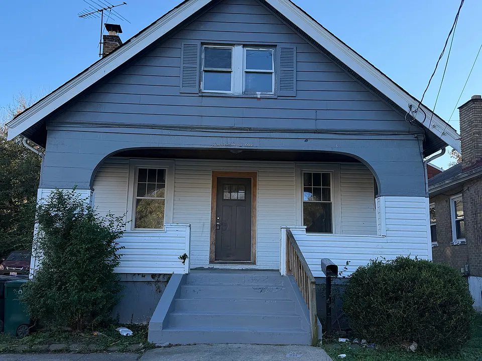 1921 Lillie Pl