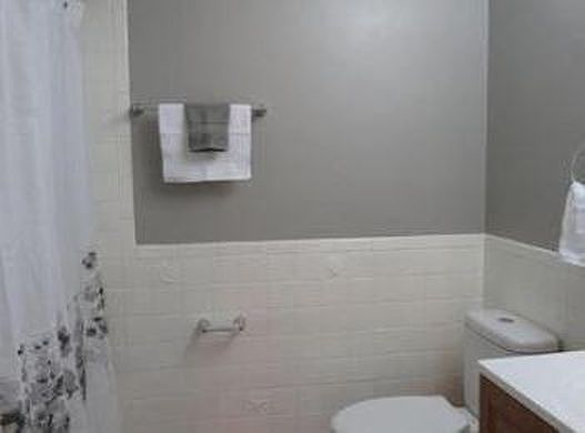 3rd image of 1108 Viking Dr