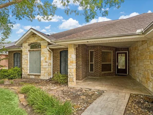 1215 Westglen Dr, Alvin, TX 77511