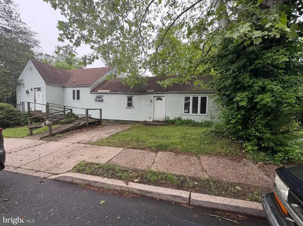 74 Lawn Park Ave, Lawrence Township, NJ 08648