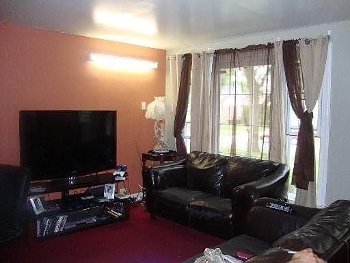 3rd image of 426 Frederick Ave