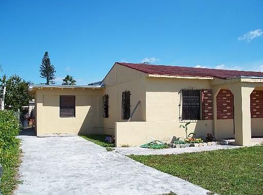 EXTERIOR FRONT 2