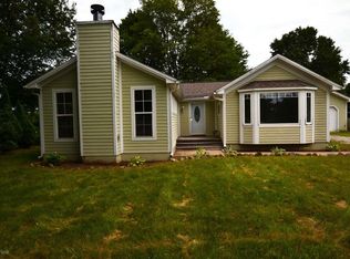 875 Olive St, Oxford, MI 48371