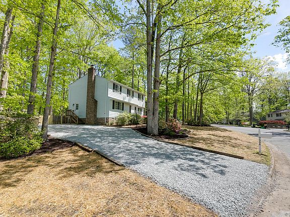 5th image of 9608 Rainbrook Dr