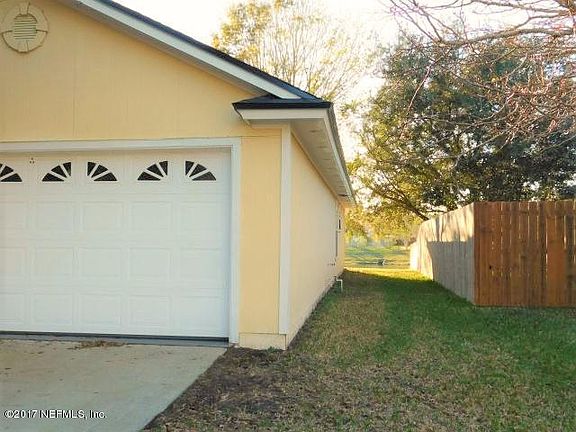 3rd image of 2430 Glade Springs Dr