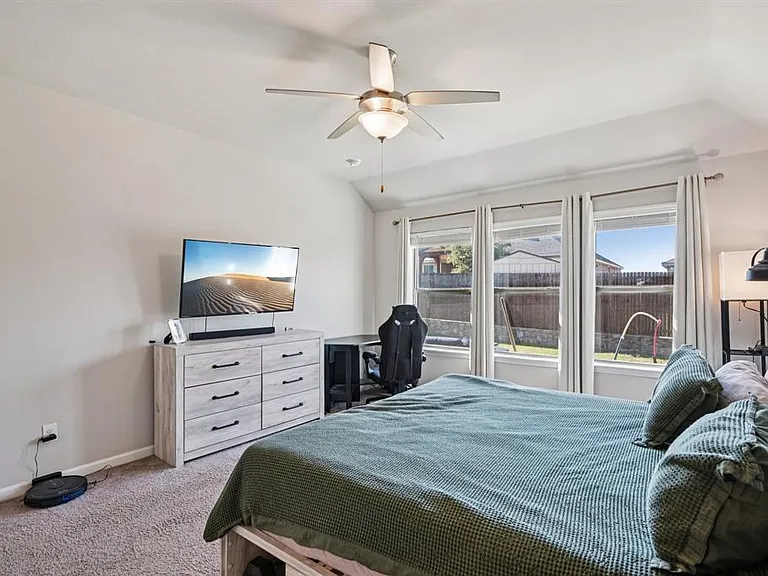 312 Scenic Point Dr — Photo 22
