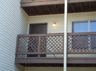 574 Candle Ln APT 201, Newport News, VA 23608