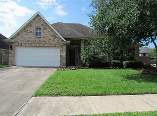 3818 Coral Cir, Seabrook, TX 77586