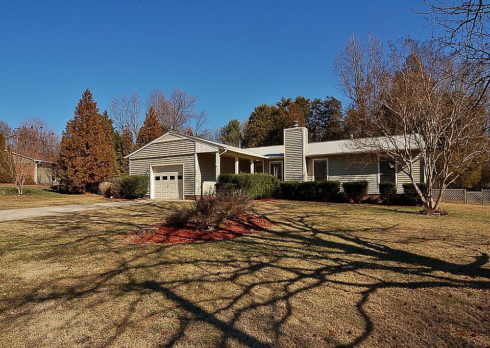 1st image of 4306 Goldenrod Dr