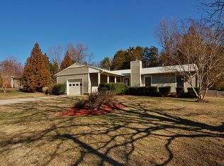 4306 Goldenrod Dr, Greensboro, NC 27455