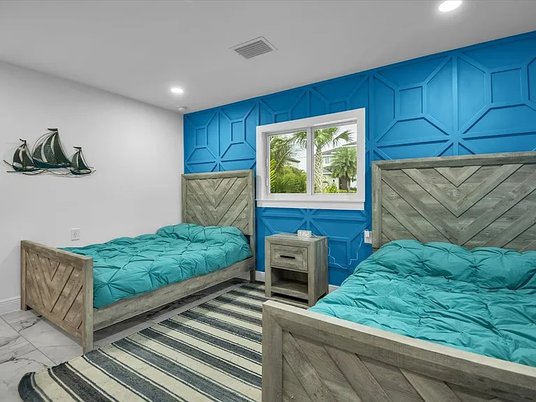 5624 Cape Leyte Dr — Photo 25