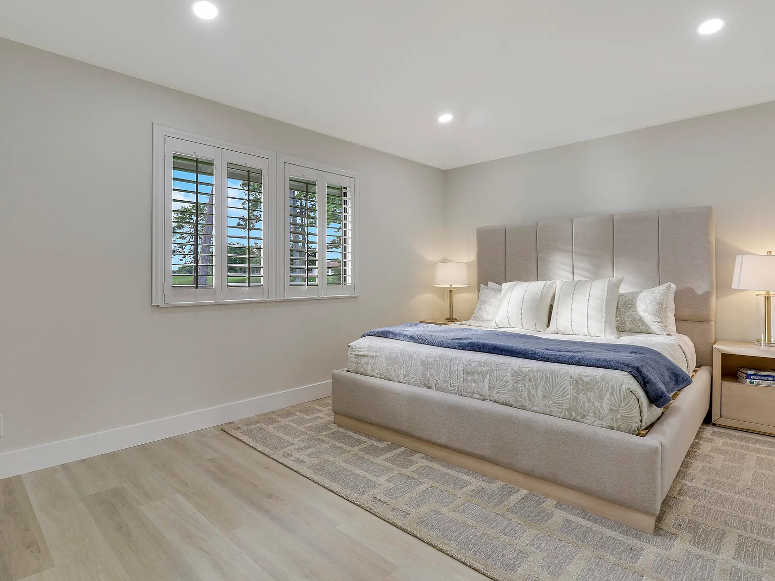 2 bed, 2.0 bath, 1135 sqft, $3,500 — Photo 4