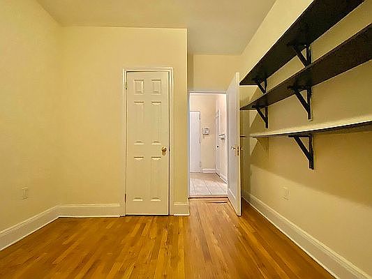 5th image of 465 W 51st St APT 2A