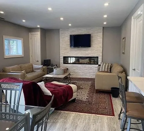 3130 Hines Dr #LOWER Photo 1