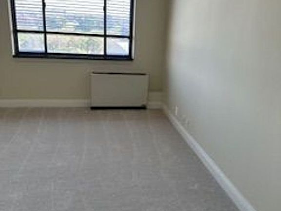 2nd image of 700 E 8th St Unit 9P