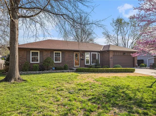 9001 Newton St, Overland Park, KS 66212