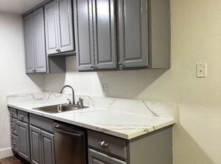 4556 Ashcroft Ave APT 43, Sacramento, CA
