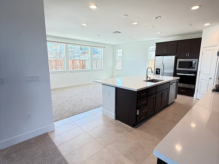 3022 Bosworth St — Photo 2
