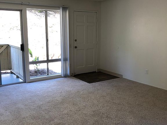 5th image of 765 S Nardo Ave APT L7