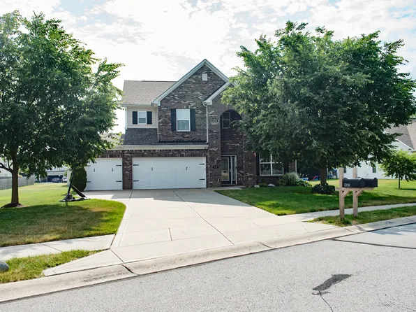 1708 Cumbria Dr, Avon, IN 46123