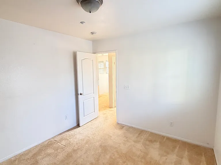 6205 Long Cove Dr — Photo 5