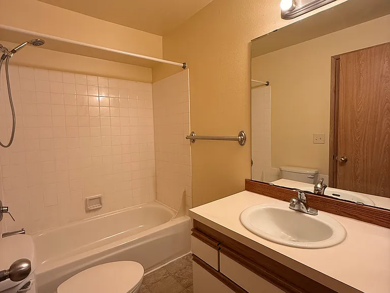 2770 Alki — Photo 10
