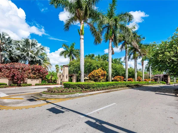 3390 NE 10th St Unit 201, Homestead, FL 33033