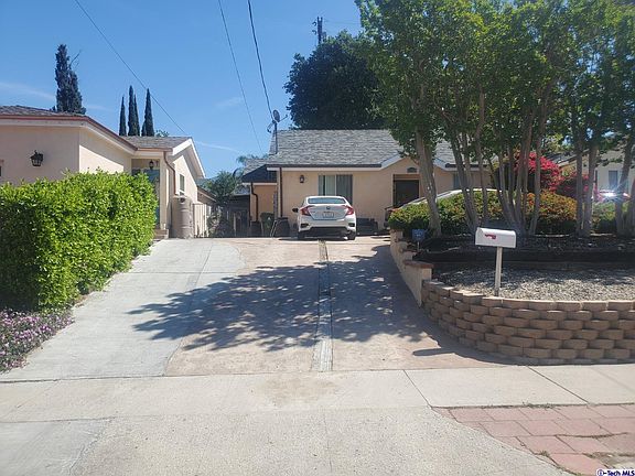 3rd image of 10740-10752 N Sherman Grove Ave