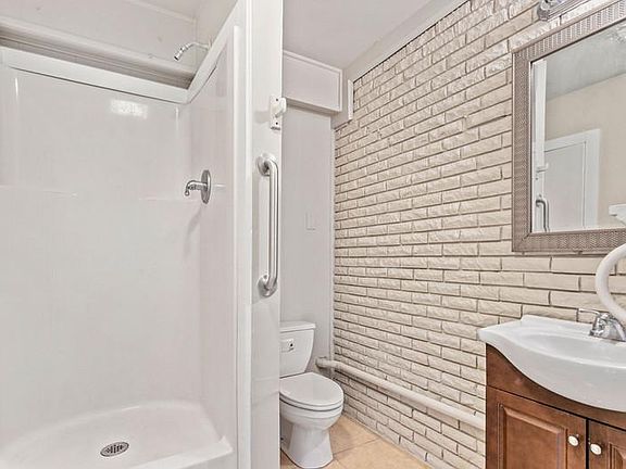 2nd image of 4509 Louisiana Ave