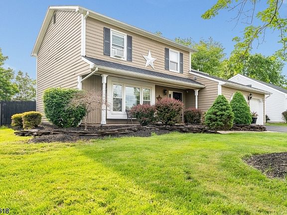 3rd image of 64 Dunedain St
