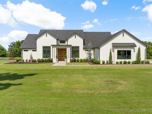 15900 S Braden Ave, Bixby, OK 74008