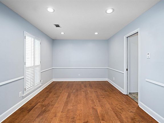 5th image of 3415 Freshmeadows Dr