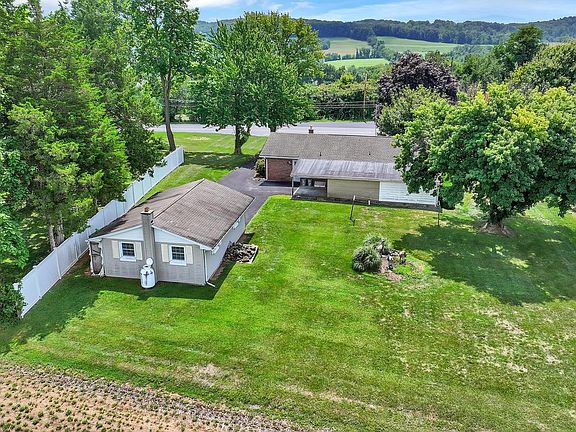 3rd image of 595 New Schaefferstown Rd