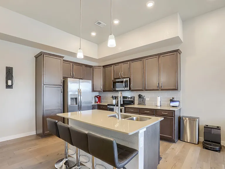 4180 S Park Dr #202 — Photo 25