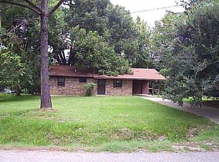 83 Cottonwood Dr, Vicksburg, MS 39180