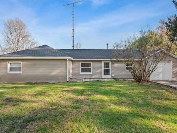 526 McFadden Ridge Rd, Bedford, IN 47421