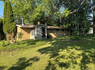 709 E Michigan Ave, Au Gres, MI 48703