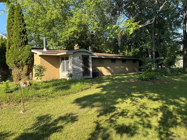 709 E Michigan Ave, Au Gres, MI 48703