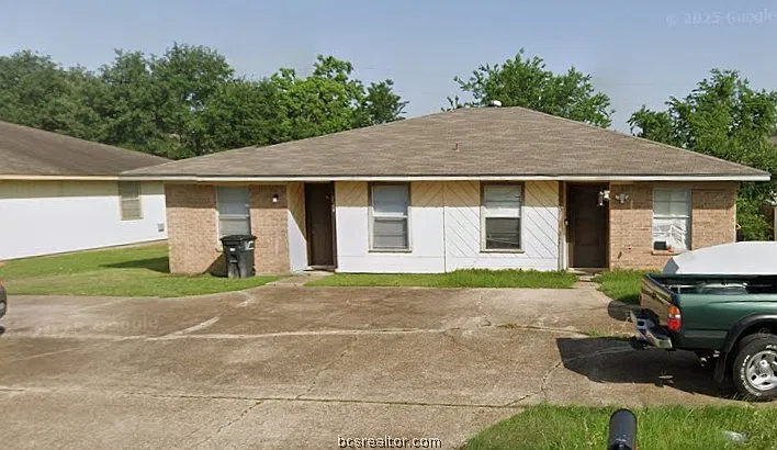 2 bed, 891 sqft, $1,100 — Photo 1