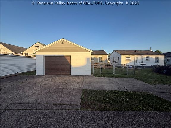 5th image of 313 21st St