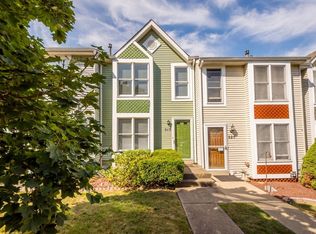 919 Elm Ct, Oakdale, PA 15071