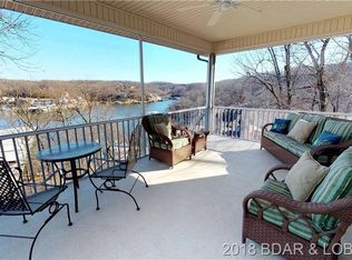 1022 Beacon Ridge Dr, Lake Ozark, MO 65049