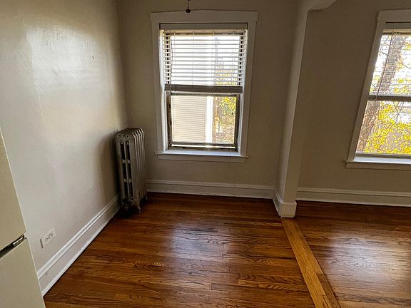 2nd image of 1555 W Fargo Ave #2J