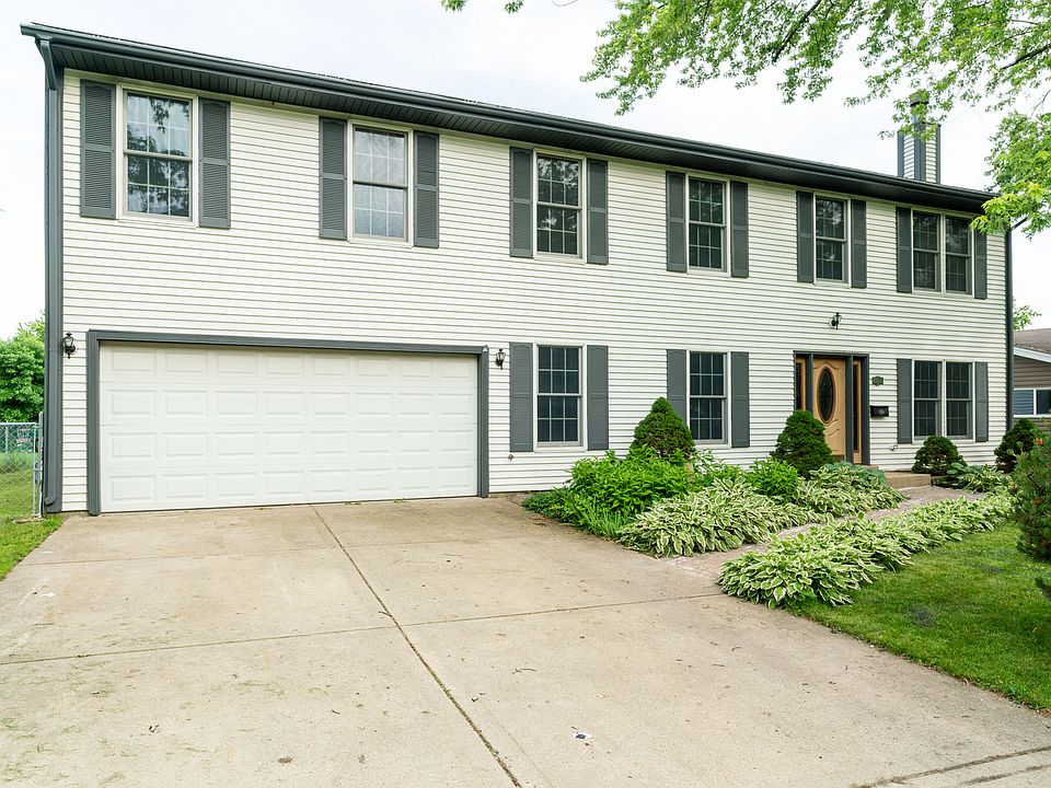 1st image of 513 Dartmouth Ln