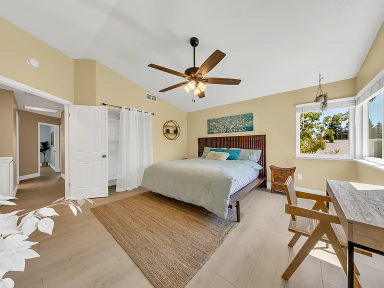 8024 Caymus Dr — Photo 3